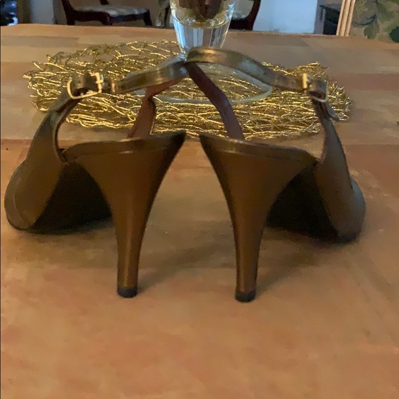 GOLD NINA SLING BACKS - Picture 6 of 6